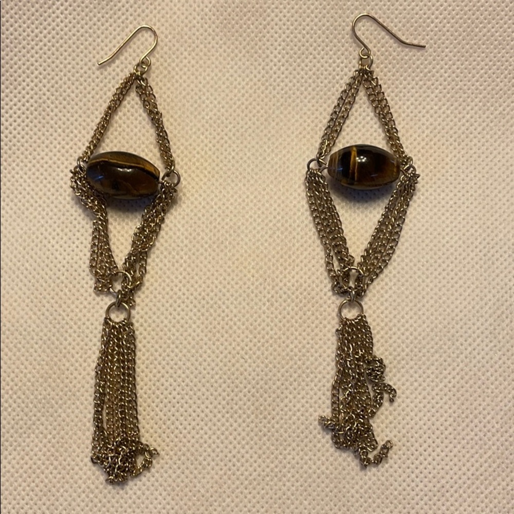 Dangling earring